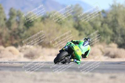 media/Dec-07-2025-CVMA (Sun) [[3e7d2de5dc]]/Race 12- Formula 40 MW and LW/